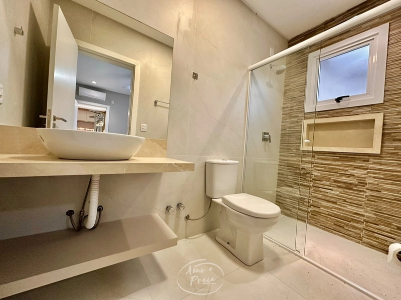 Casa com 4 Suítes no Centro de Xangri-Lá: 16ª foto da galeria de imagens do imóvel