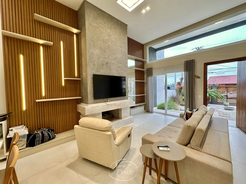 Casa com 4 Suítes no Centro de Xangri-Lá: 2ª foto da galeria de imagens do imóvel