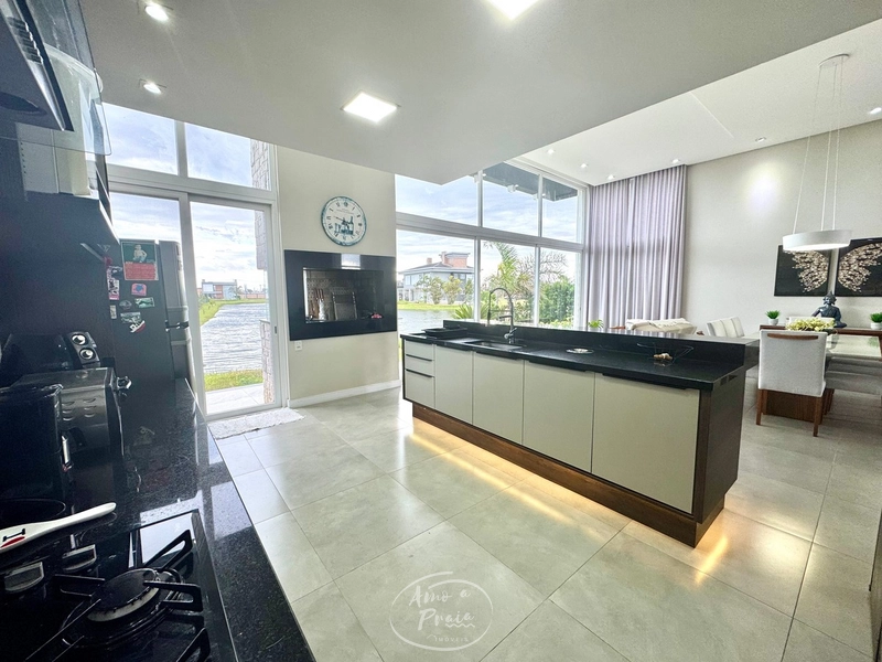 Casa Térrea Beira Lago com 3 Suítes no Condomínio Riviera: 26ª foto da galeria de imagens do imóvel