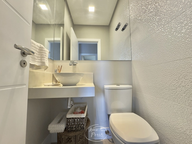 Casa Térrea Beira Lago com 3 Suítes no Condomínio Riviera: 38ª foto da galeria de imagens do imóvel