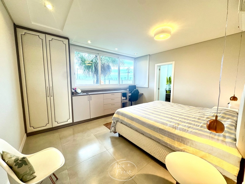 Casa Térrea Beira Lago com 3 Suítes no Condomínio Riviera: 6ª foto da galeria de imagens do imóvel