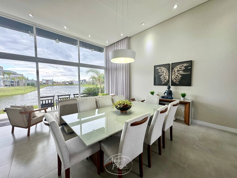 Casa Térrea Beira Lago com 3 Suítes no Condomínio Riviera: 20ª foto da galeria de imagens do imóvel