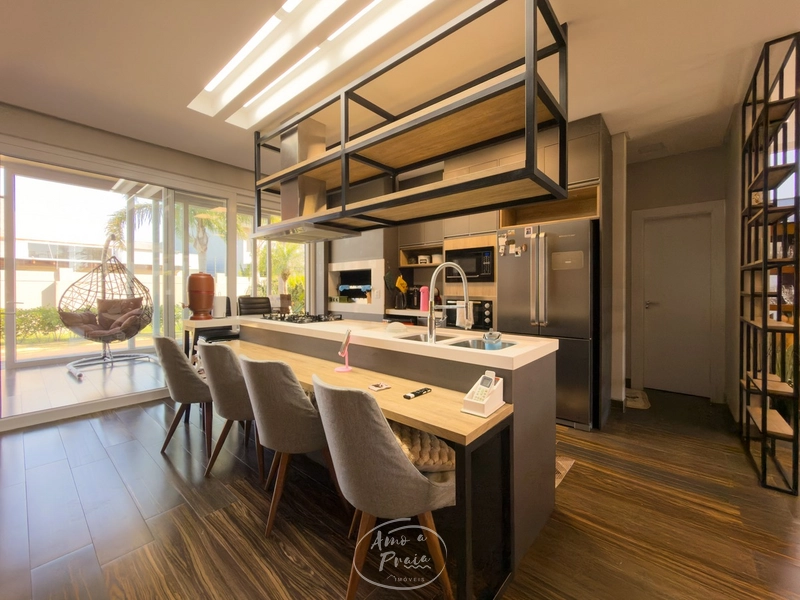 Casa com 4 Dormitórios no Condomínio Enseada: 7ª foto da galeria de imagens do imóvel