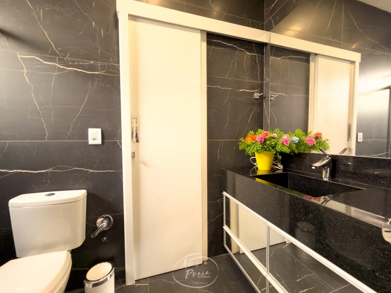 Casa com 4 Dormitórios no Condomínio Enseada: 14ª foto da galeria de imagens do imóvel