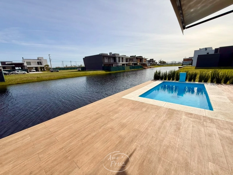 Casa beira lago com 4 suítes no Condomínio Zen: 2ª foto da galeria de imagens do imóvel