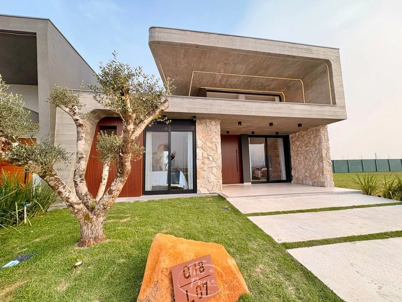 Casa Térrea com 4 Suítes no Condomínio Zen