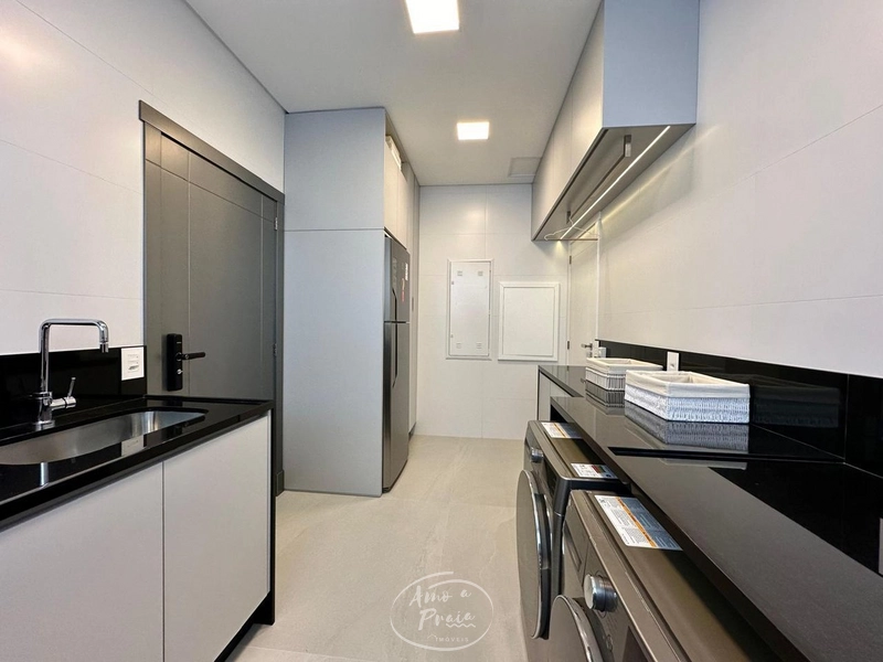 Apartamento de Alto Padrão com 4 Suítes e Vista para o Mar: 3ª foto da galeria de imagens do imóvel