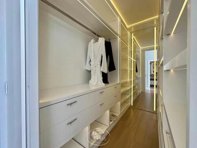 Apartamento de Alto Padrão com 4 Suítes e Vista para o Mar: 8ª foto da galeria de imagens do imóvel