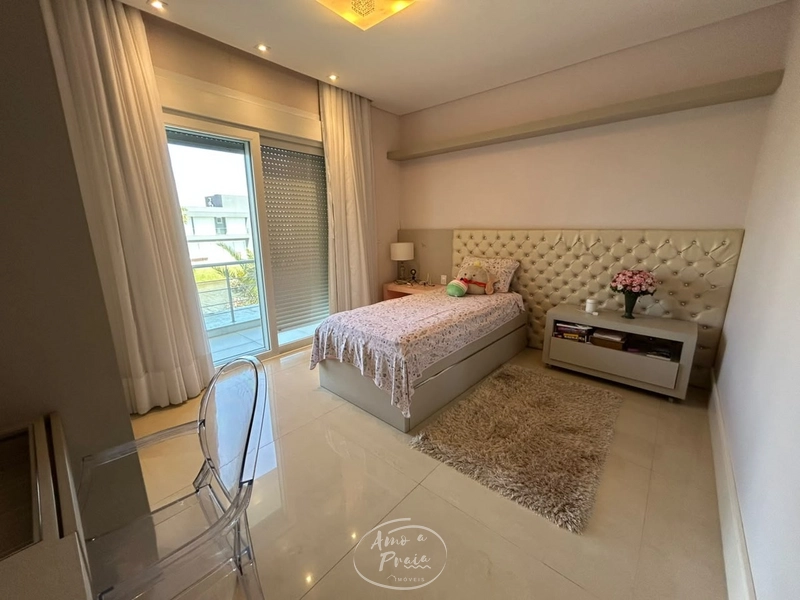 Casa Beira-Lago com 5 Suítes no Condomínio Enseada Lagos: 9ª foto da galeria de imagens do imóvel