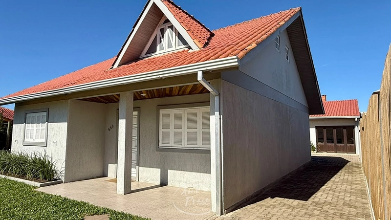 Casa com 4 Dormitórios e Piscina em Rainha do Mar: 16ª foto da galeria de imagens do imóvel