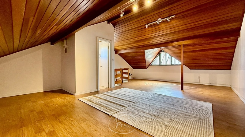 Casa com 4 Dormitórios e Piscina em Rainha do Mar: 10ª foto da galeria de imagens do imóvel