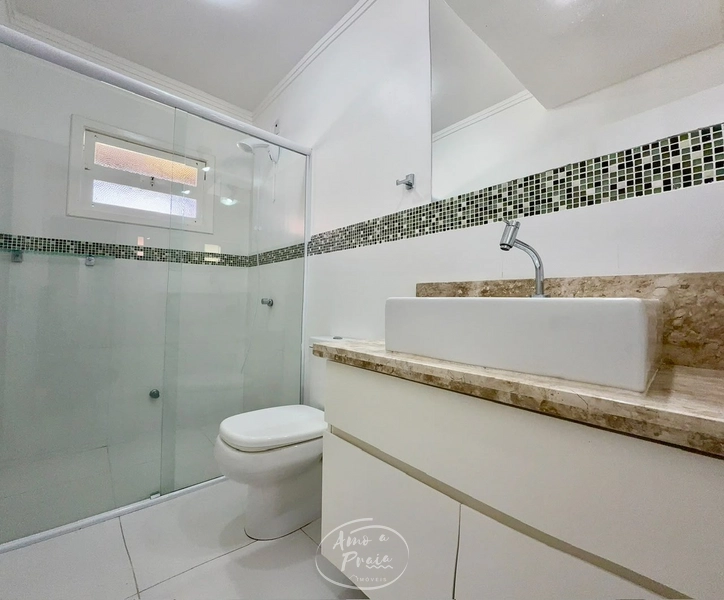 Casa com 4 Dormitórios e Piscina em Rainha do Mar: 9ª foto da galeria de imagens do imóvel