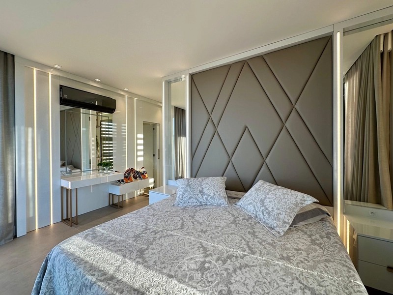 Casa de Alto Padrão com 5 Suítes no Costa Serena: 3ª foto da galeria de imagens do imóvel