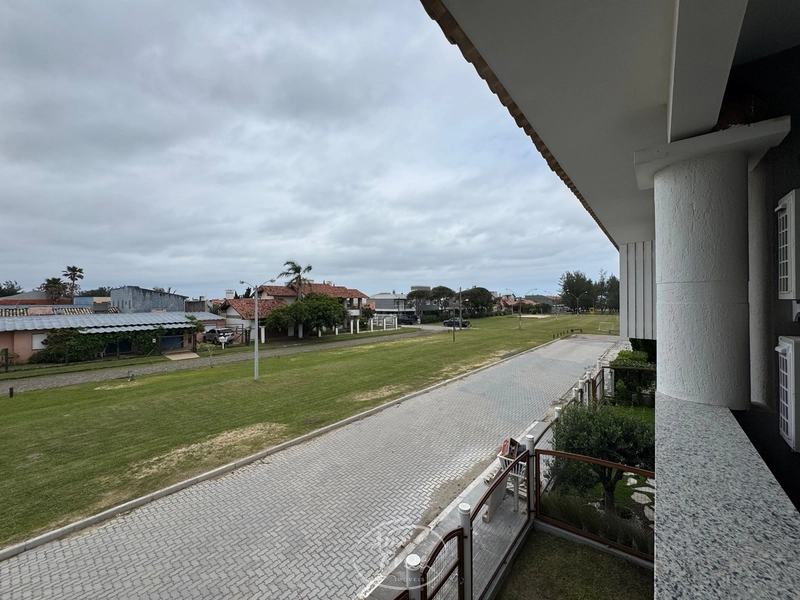 Sobrado mobiliado no Centro de Xangri-Lá em frente à Alameda: 10ª foto da galeria de imagens do imóvel