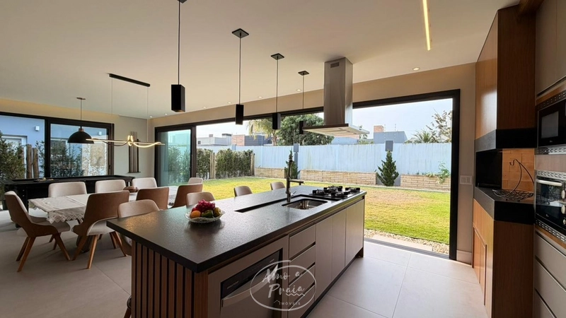 Casa à venda no Condomínio Sea Coast | 4 suítes em frente ao clube: 11ª foto da galeria de imagens do imóvel