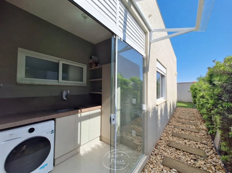 Casa Mobiliada com 3 Suítes no Condomínio Las Palmas: 6ª foto da galeria de imagens do imóvel