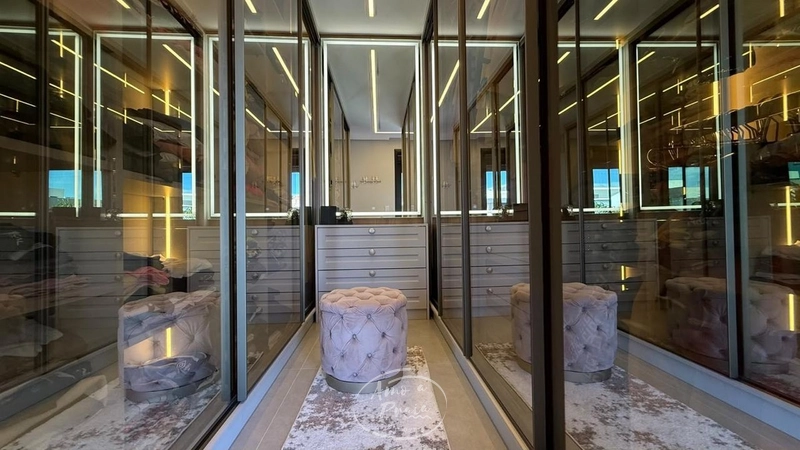 Casa mobiliada no Condomínio Sunset com 4 suítes e piscina aquecida: 27ª foto da galeria de imagens do imóvel