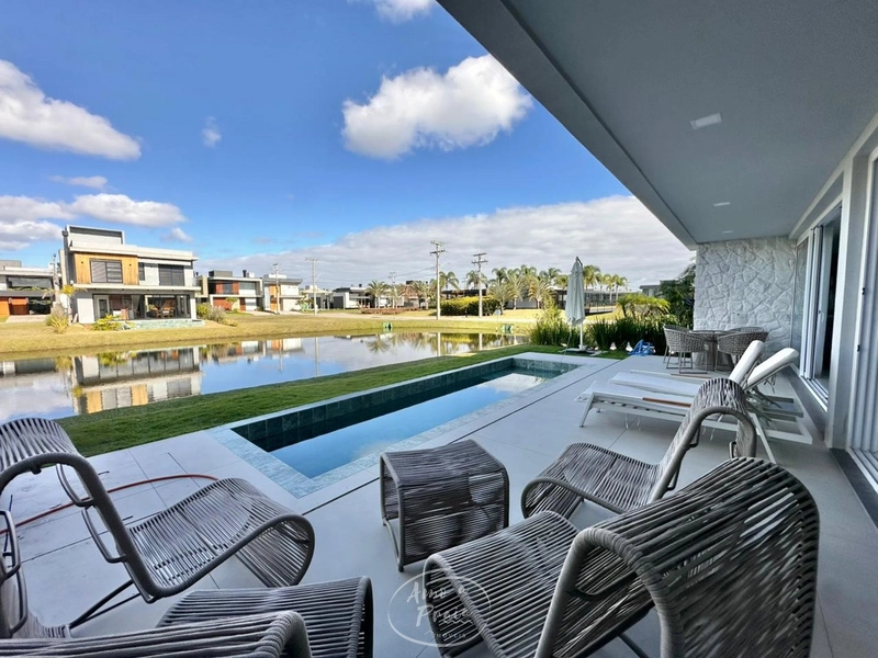 Casa Beira-Lago à Venda em Xangri-Lá: 7ª foto da galeria de imagens do imóvel
