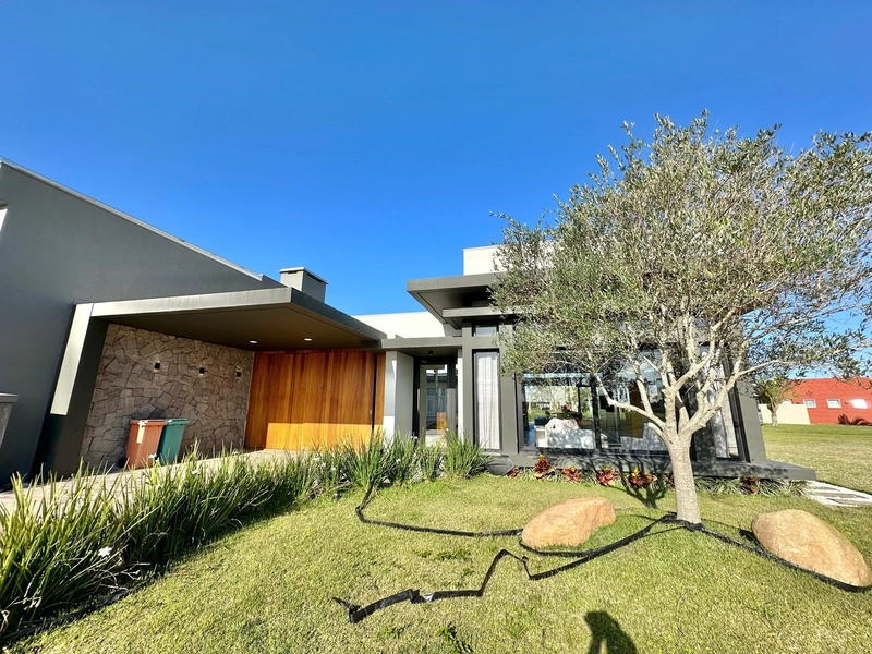CASA TERREA A VENDA NO RIVIERA: 1ª foto da galeria de imagens do imóvel