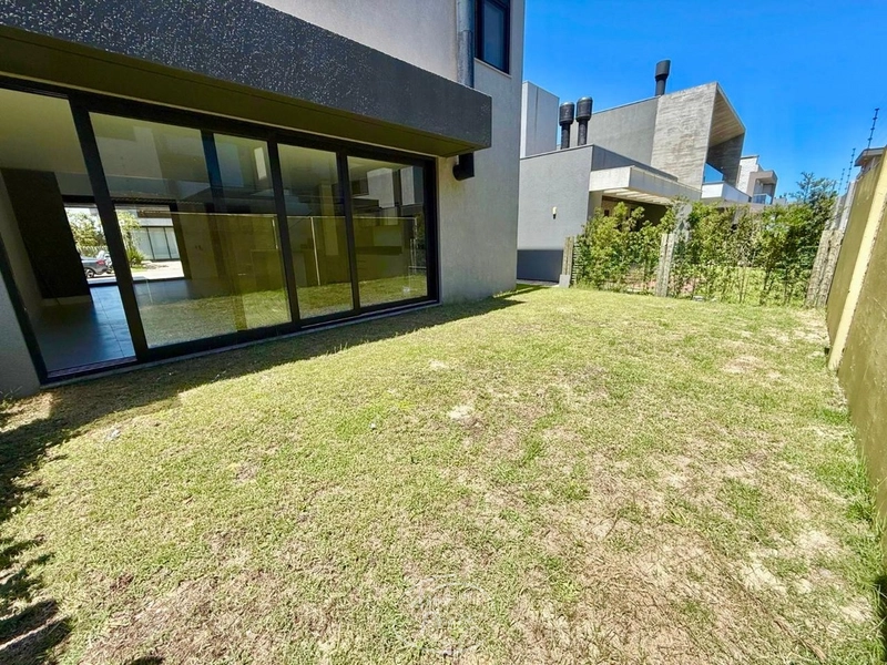 CASA A VENDA NO BLUE: 13ª foto da galeria de imagens do imóvel