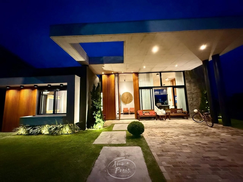Casa a Beira Lago a Venda no Riviera: 17ª foto da galeria de imagens do imóvel