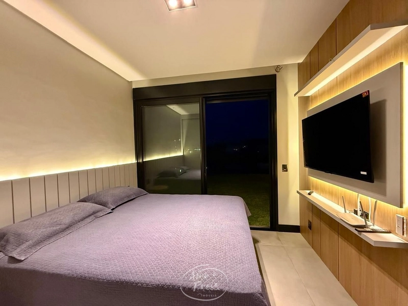 Casa a Beira Lago a Venda no Riviera: 21ª foto da galeria de imagens do imóvel