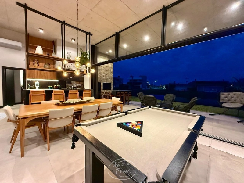 Casa a Beira Lago a Venda no Riviera: 12ª foto da galeria de imagens do imóvel
