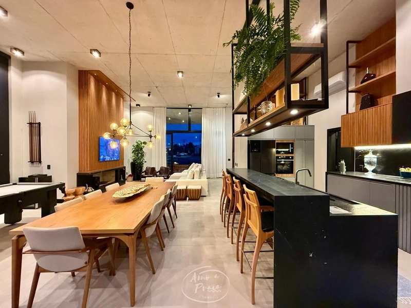 Casa a Beira Lago a Venda no Riviera: 4ª foto da galeria de imagens do imóvel
