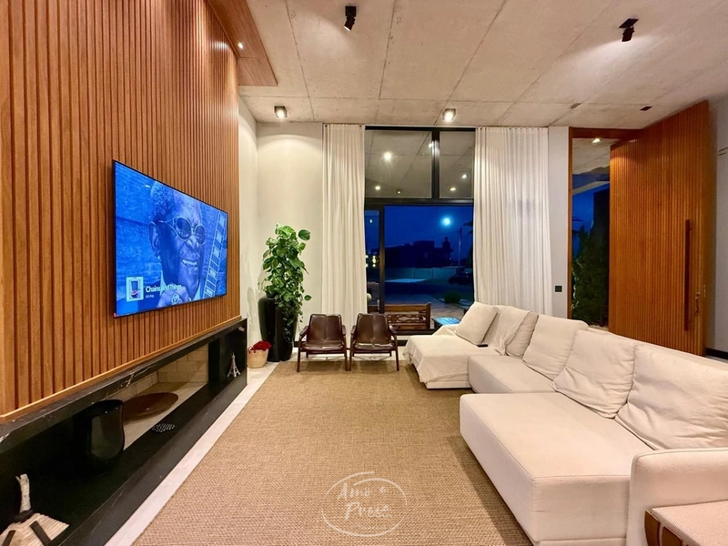 Casa a Beira Lago a Venda no Riviera: 13ª foto da galeria de imagens do imóvel