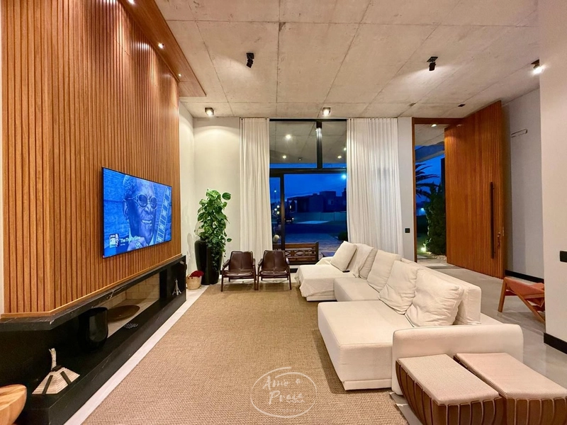 Casa a Beira Lago a Venda no Riviera: 24ª foto da galeria de imagens do imóvel