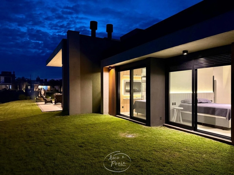 Casa a Beira Lago a Venda no Riviera: 11ª foto da galeria de imagens do imóvel