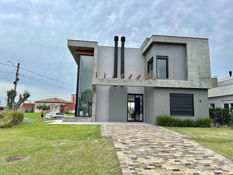 Sobrado à venda no Condomínio Riviera: 1ª foto da galeria de imagens do imóvel