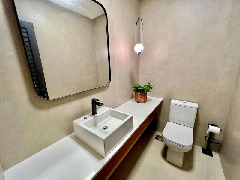 MANSÃO A BEIRA LAGO NO CONDOMÍNIO SENSE: 12ª foto da galeria de imagens do imóvel