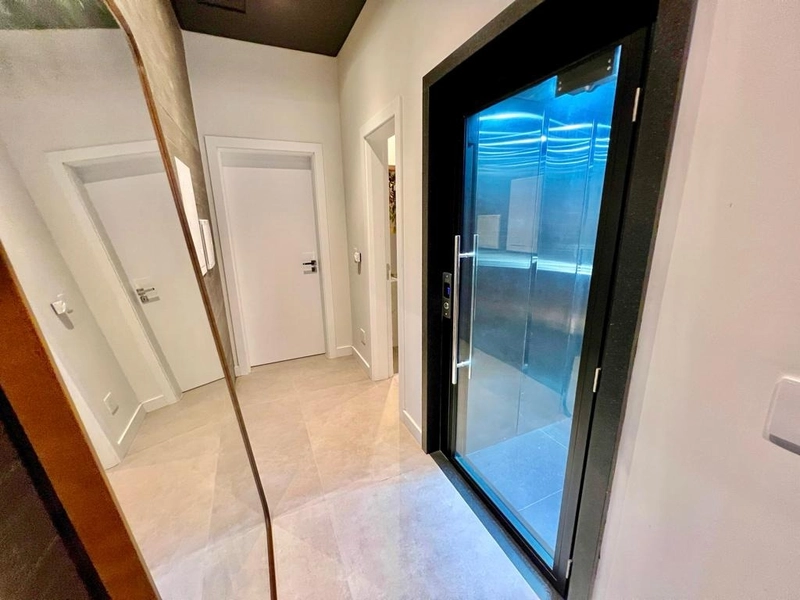 MANSÃO A BEIRA LAGO NO CONDOMÍNIO SENSE: 10ª foto da galeria de imagens do imóvel