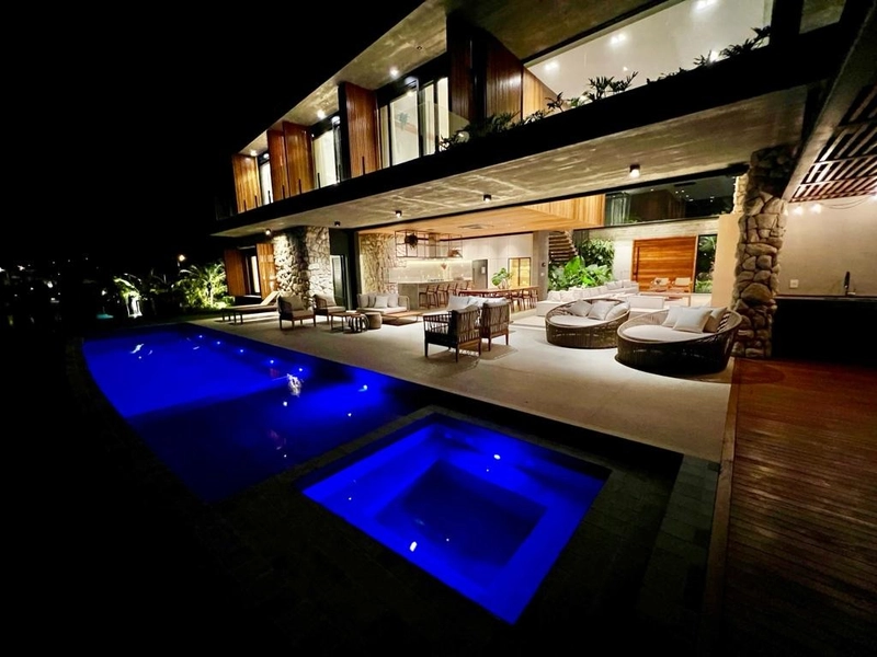 MANSÃO A BEIRA LAGO NO CONDOMÍNIO SENSE: 35ª foto da galeria de imagens do imóvel