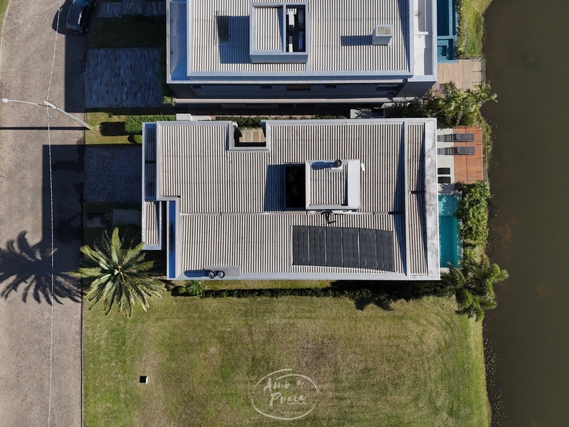 Casa com 5 suítes no Condomínio Sense: 2ª foto da galeria de imagens do imóvel