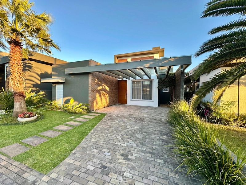 Casa à venda no Condomínio Capão Ilhas.