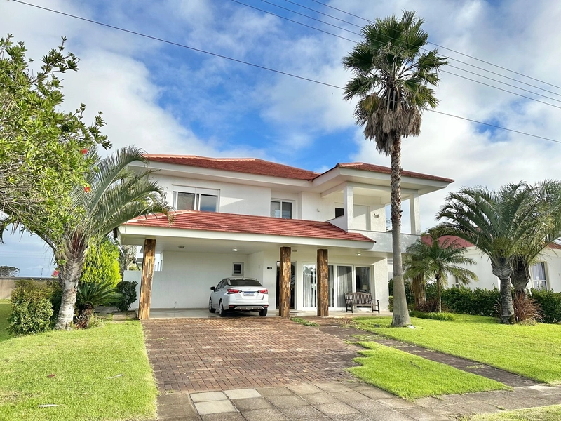 Sobrado à venda no Condo Green Village