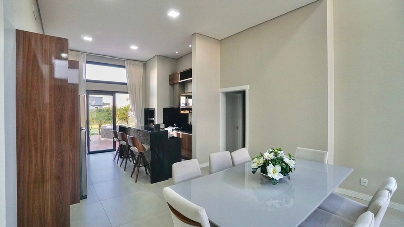 CASA A VENDA NO RIVIERA: 5ª foto da galeria de imagens do imóvel