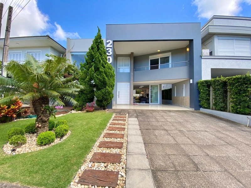 Sobrado a Venda no Condado de Capão