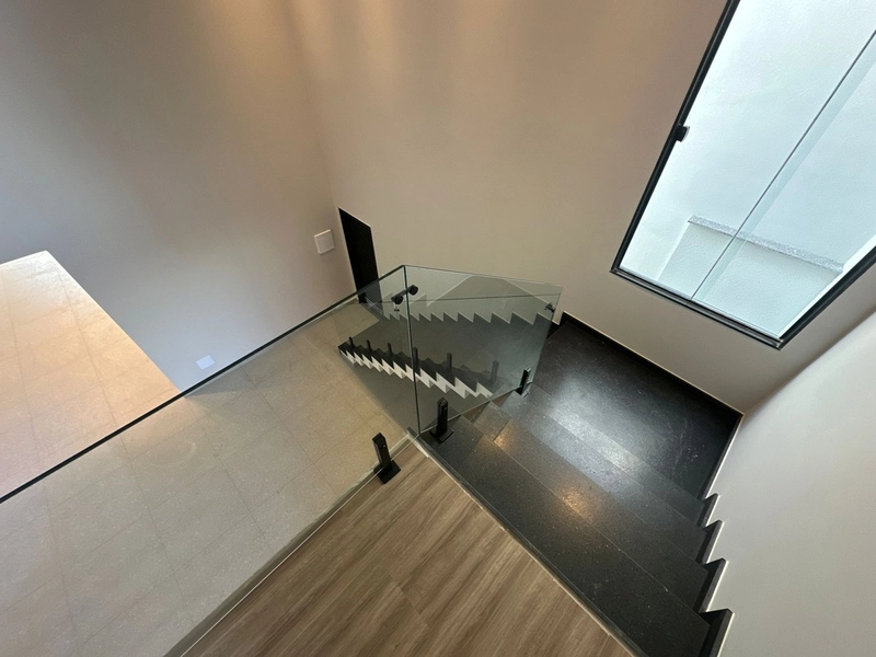 CASA COM 03 SUÍTES SENDO UMA MASTER, NO MATA ATLANTICA - BELVDERE: 5ª foto da galeria de imagens do imóvel