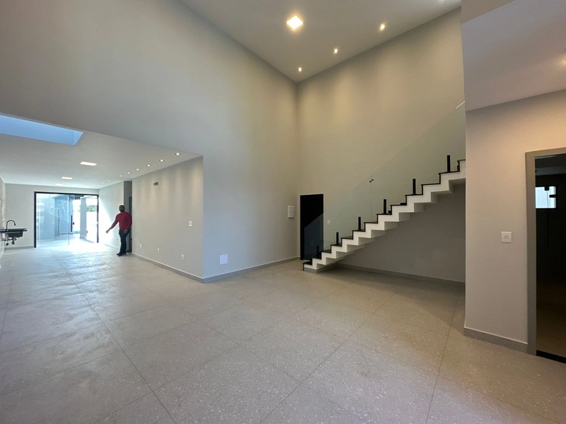 CASA COM 03 SUÍTES SENDO UMA MASTER, NO MATA ATLANTICA - BELVDERE: 4ª foto da galeria de imagens do imóvel