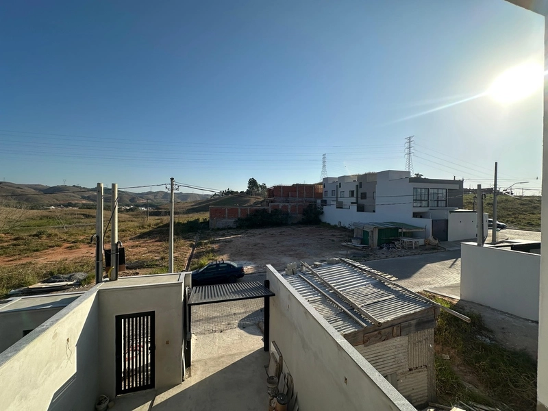 CASA COM 04 QUARTOS SENDO UMA SUÍTE, NO ALVORADA - BELVEDERE: 11ª foto da galeria de imagens do imóvel