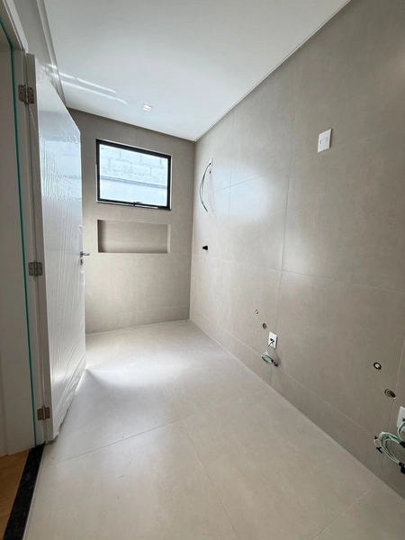 CASA LINEAR COM 03 SUÍTES SENDO UMA COM CLOSET MASTER: 14ª foto da galeria de imagens do imóvel