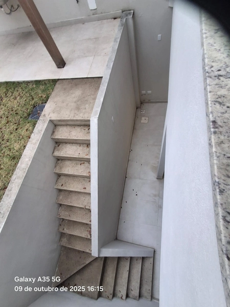 CASA COM 03 QUARTOS SENDO 01 SUÍTE COM CLOSET: 10ª foto da galeria de imagens do imóvel