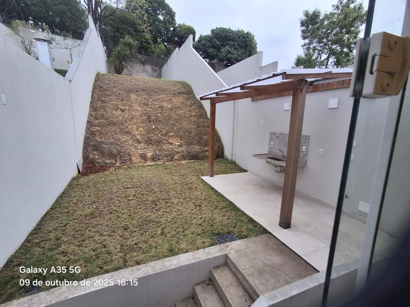 CASA COM 03 QUARTOS SENDO 01 SUÍTE COM CLOSET: 4ª foto da galeria de imagens do imóvel