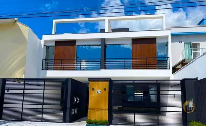Geminado Triplex : 1ª foto da galeria de imagens do imóvel