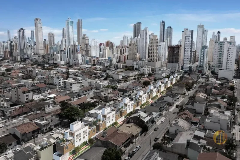Casa Triplex no Villágios em Balneário Camboriú: 14ª foto da galeria de imagens do imóvel
