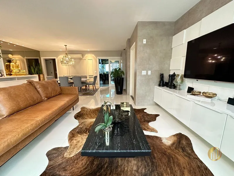 Apartamento no Ed. Four Seasons em Balneário Camboriú: 2ª foto da galeria de imagens do imóvel