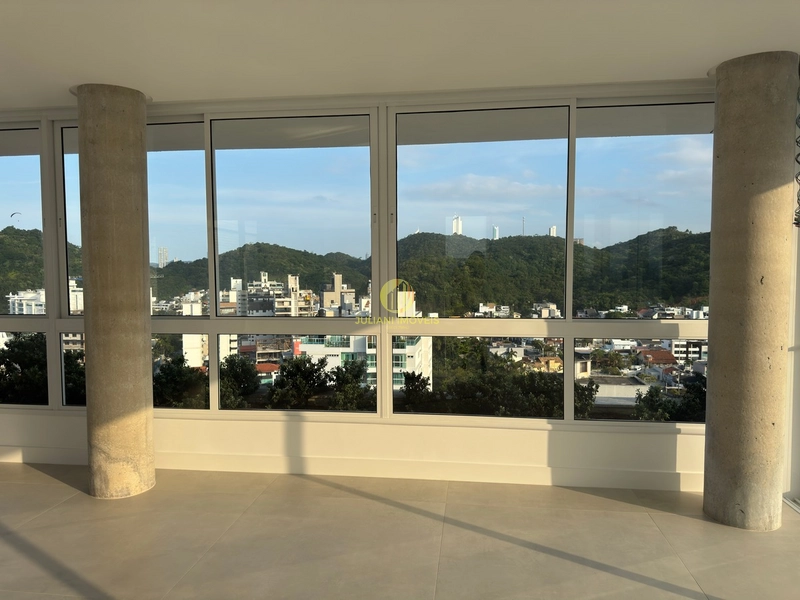 Cobertura Duplex no Ed. Riva em Praia Brava: 4ª foto da galeria de imagens do imóvel